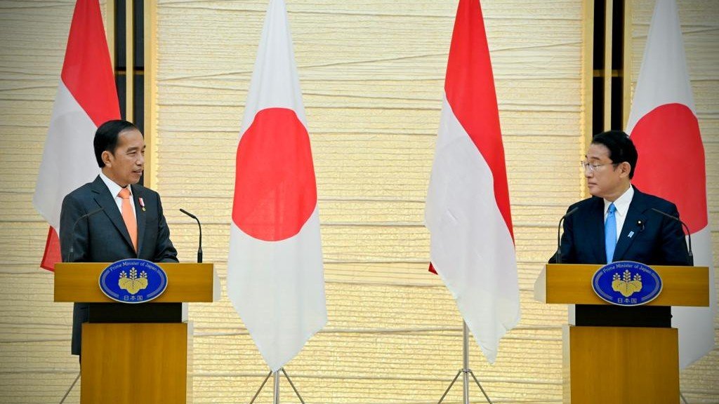 Presiden Jokowi saat bertemu PM Jepang, Fumio Kishida