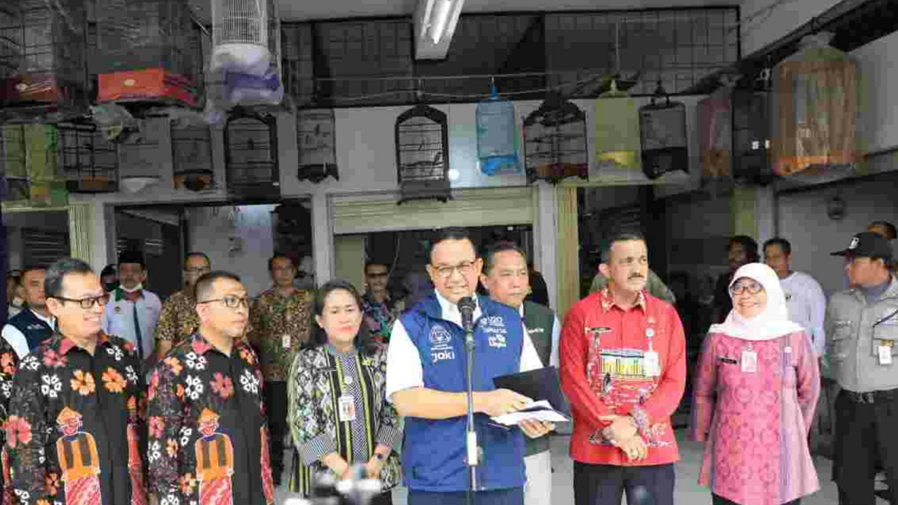 Gubernur DKI Jakarta Anies Baswedan saat resmikan pasar (SinPo.id/PPID)