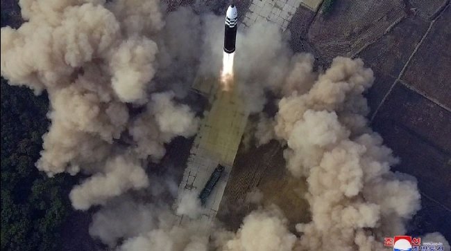 Ilustrasi peluncuran rudal balistik Korea Utara. Foto: KCNA