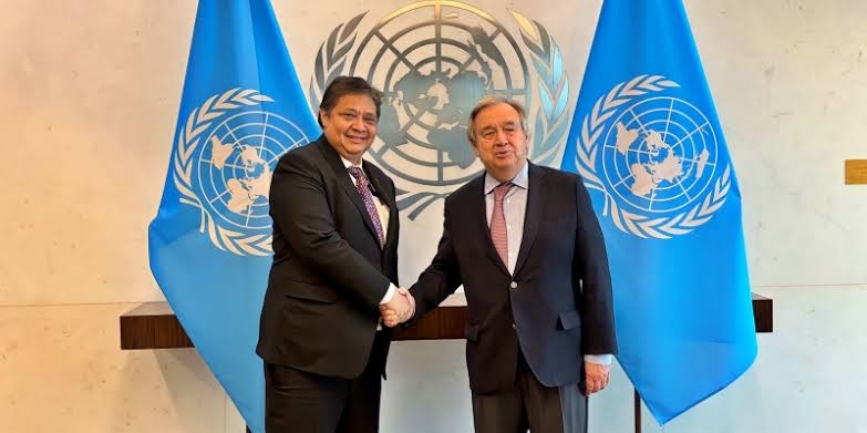 Menko Perekonomian Airlangga Hartarto bersama Sekjen PBB Antonio Guterres/ Istimewa