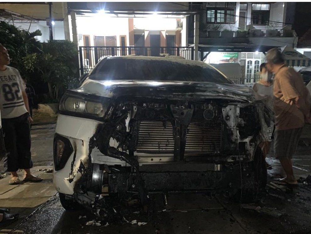 Kondisi mobil yang terbakar di Kelapa Gading/Humas Damkar