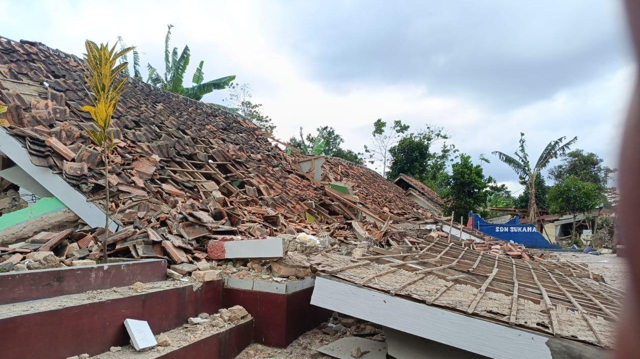 Bangunan roboh akibat gempa di Kabupaten Cianjur/ BNPB