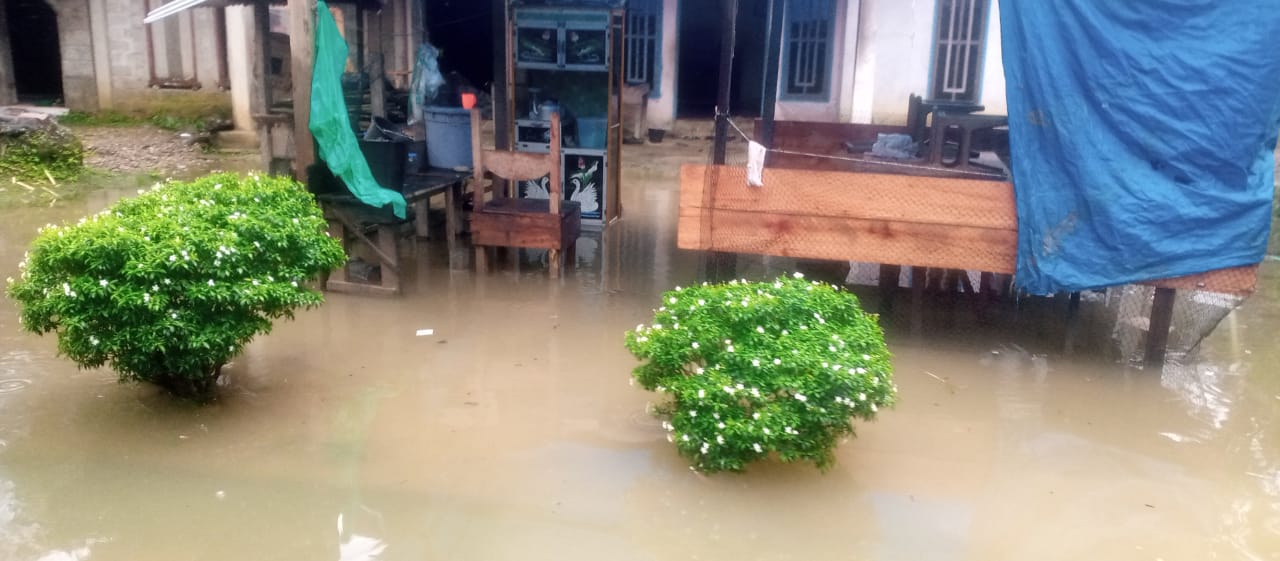 Banjir di salah satu rumah warga/BNPB