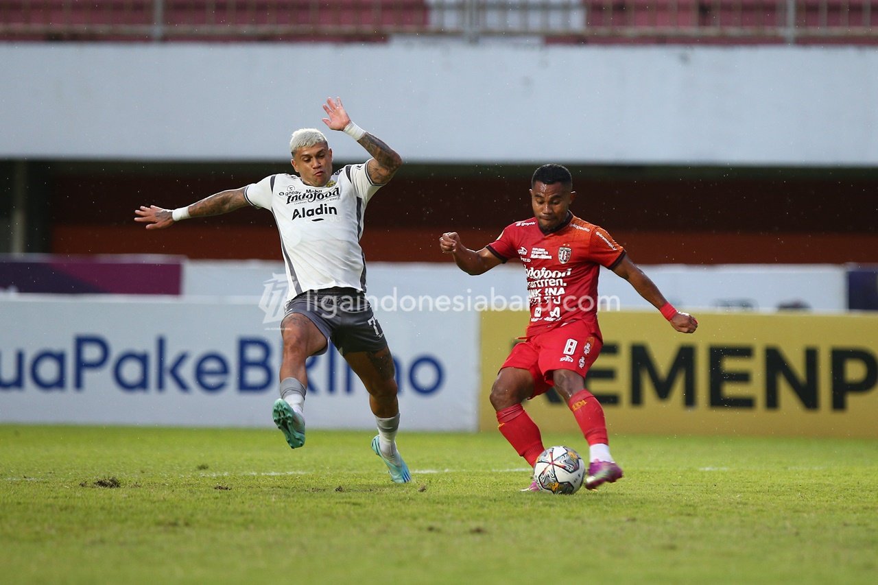 Persib vs Bali United (Liga Indonesia Baru)