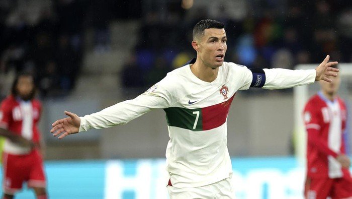 Cristiano Ronaldo mencetak dua gol dalam laga melawan Luksemburg. (SinPo.id/AP)
