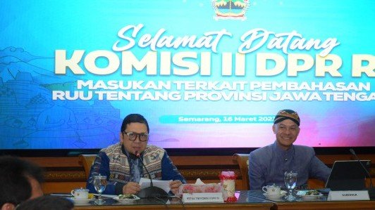 Pertemuan antara DPR dengan Gubernur terkait RUU Jateng (SinPo.id/ Parlementaria)