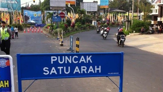 Penerapan satu arah di Puncak, Bogor/ NTMC
