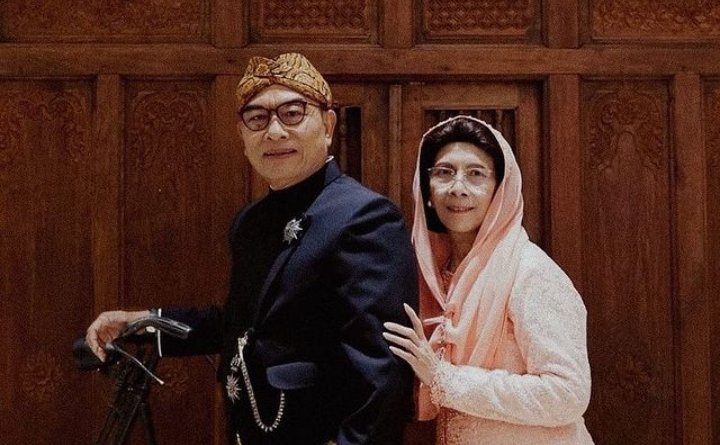KSP Moeldoko bersama istrinya Koesni Harningsih (Instagram)