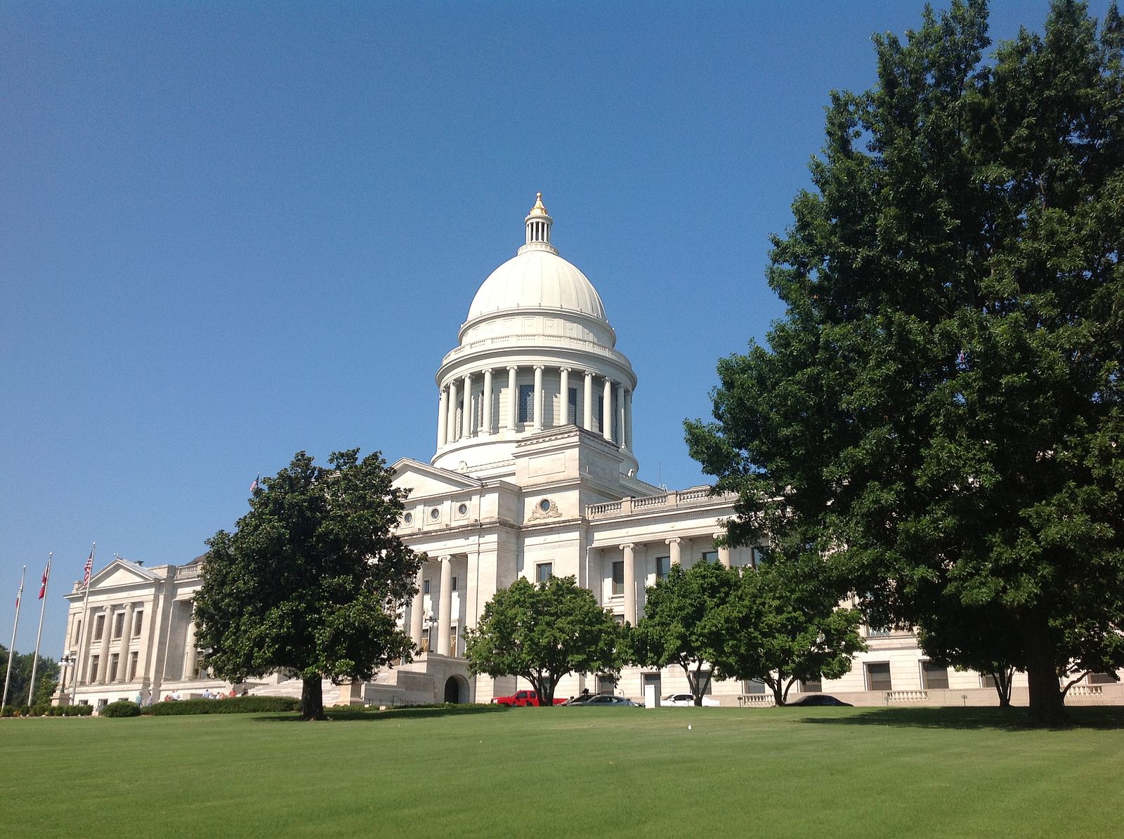 Arkansas Gate Capitol/Wikimedia