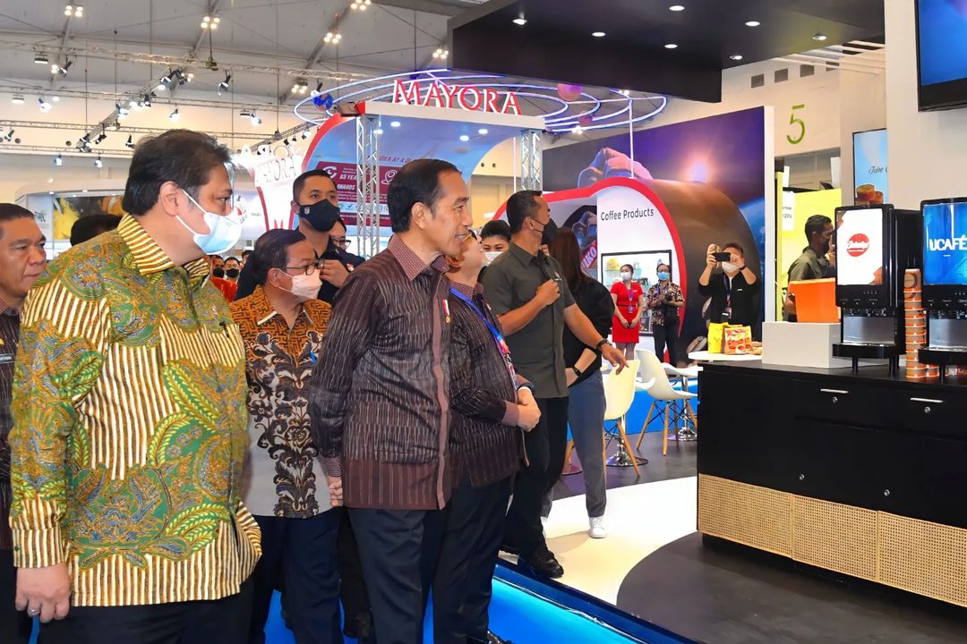 Airlangga Hartarto bersama Presiden Joko Widodo/Tim Media