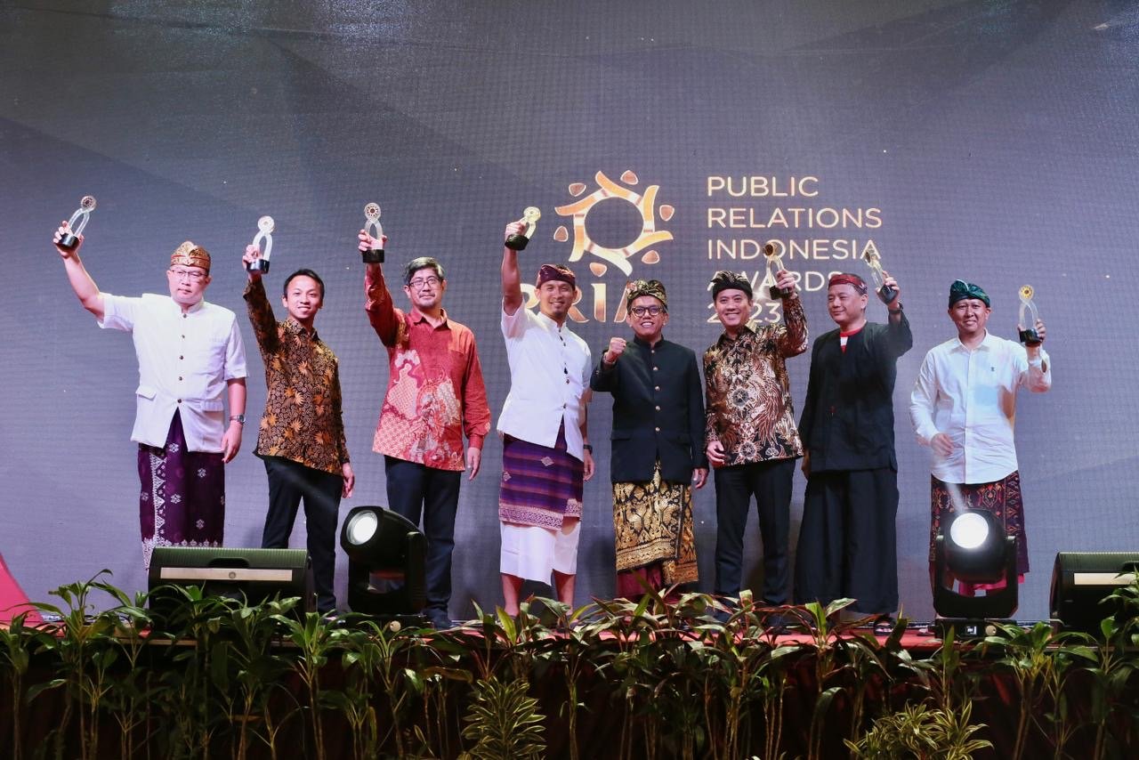 DPMPTSP Provinsi DKI Jakarta meraih Platinum Award (Juara Umum) kategori Pemerintah Provinsi pada ajang Public Relations Indonesia Awards (PRIA) 2023/SinPo.id/Istimewa