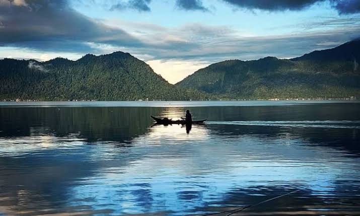 Pemandangan di Danau Maninjau (Sinpo.id/Sumbar Prov)