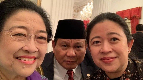 Momen saat Megawati, Prabowo dan Puan Maharani swafoto (SinPo.id/ Instagram)