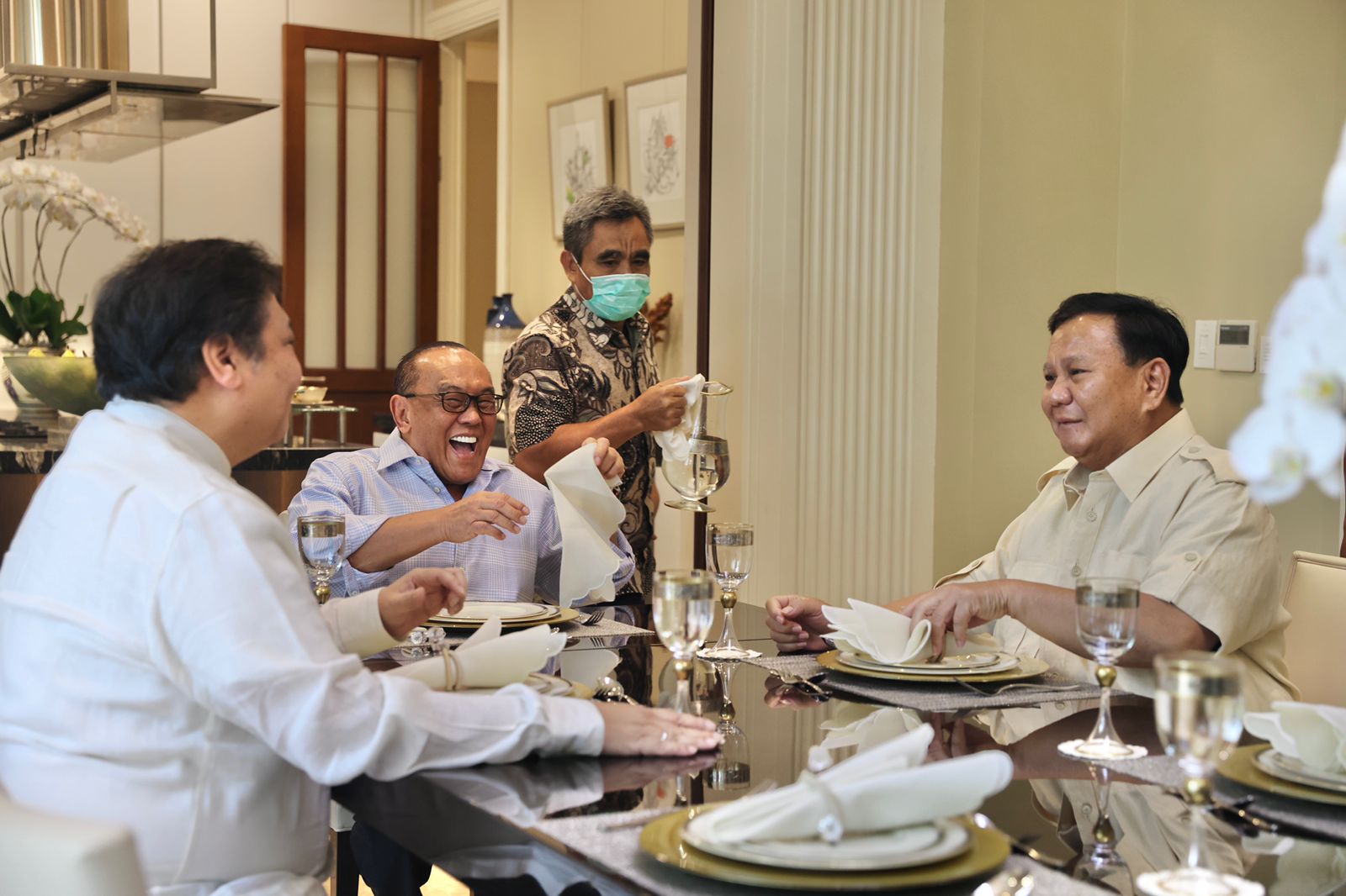 Pertemuan para petinggi Partai Golkar dengan Prabowo Subianto/Sinpo.id/tim media