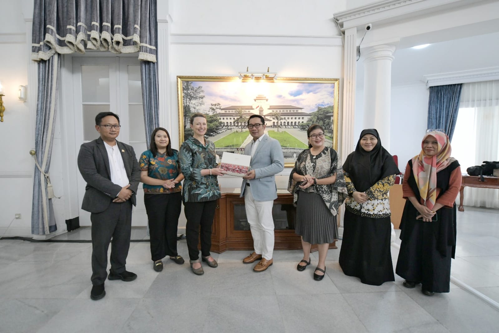 Gubernur Jawa Barat, Ridwan Kamil  saat MoU Revitalisasi Sungai Citarum dengan Monash University (SinPo.id/Ist)