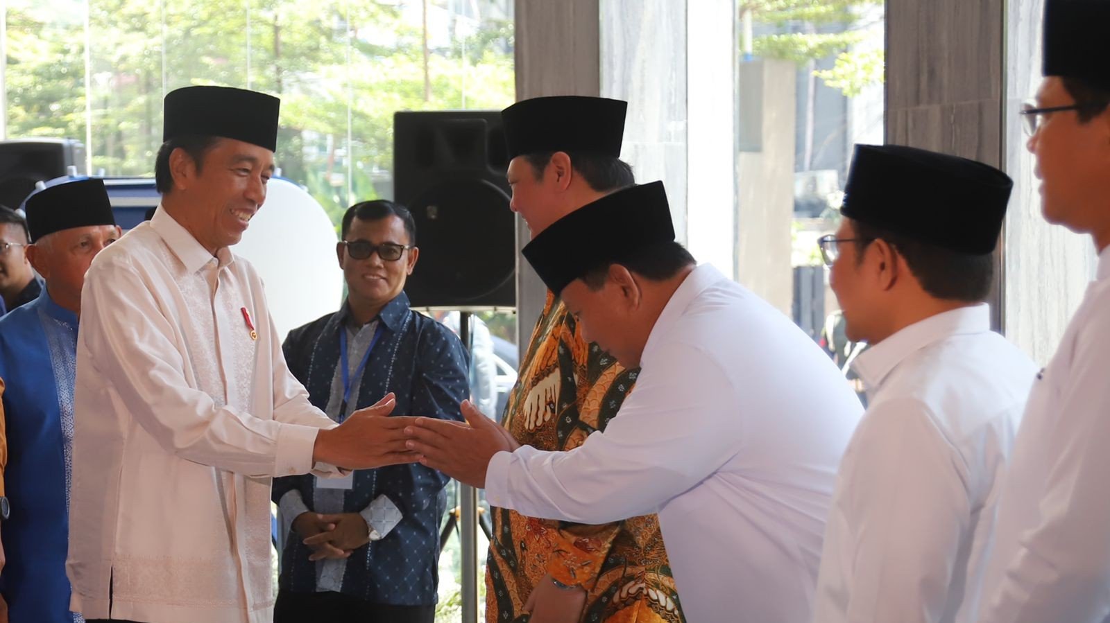 Silaturahmi Presiden Jokowi dengan Prabowo dan Ketum Parpol koalisi (SinPo.id/ Tim Media Prabowo)