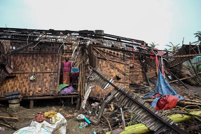 Ratusan pengungsi Rohingya menghilang akibat dari Topan Mocha mematikan yang melanda kota-kota di negara bagian Rakhine sepekan lalu. (SinPo.id/AFP)