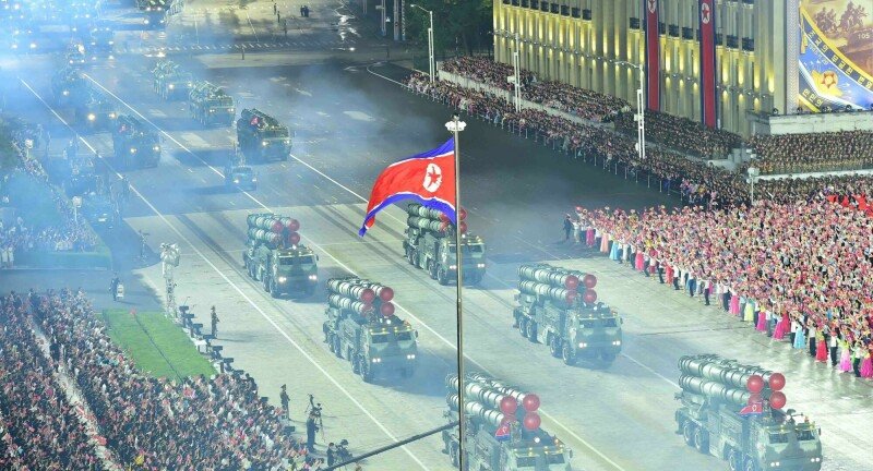 Parade militer Korea Utara (SinPo.id/ AFP)