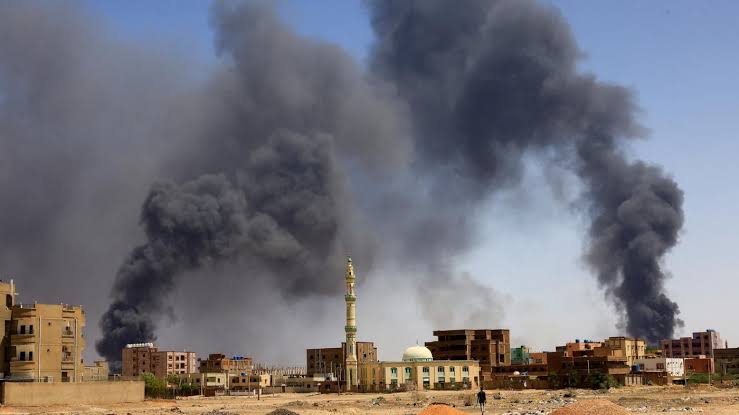 Serangan udara di Sudan (SinPo.id/ Reuters)