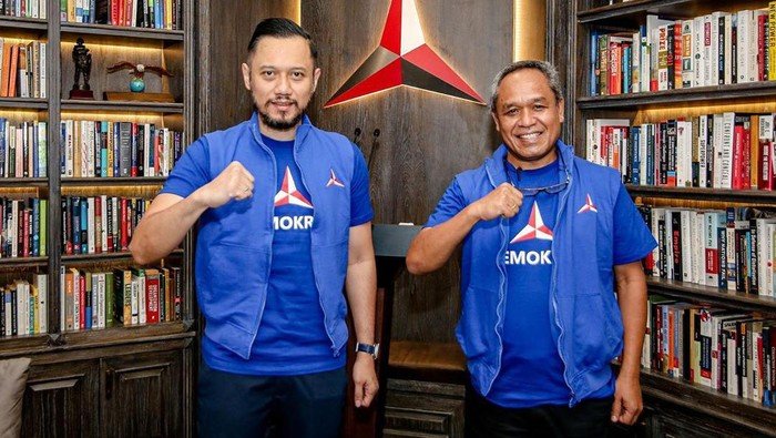 Ketua Umum Partai Demokrat Agus Harimurti Yudhoyono (AHY) dan Waketum Partai Demokrat Benny K. Harman (SinPo.id/Instagram AHY)
