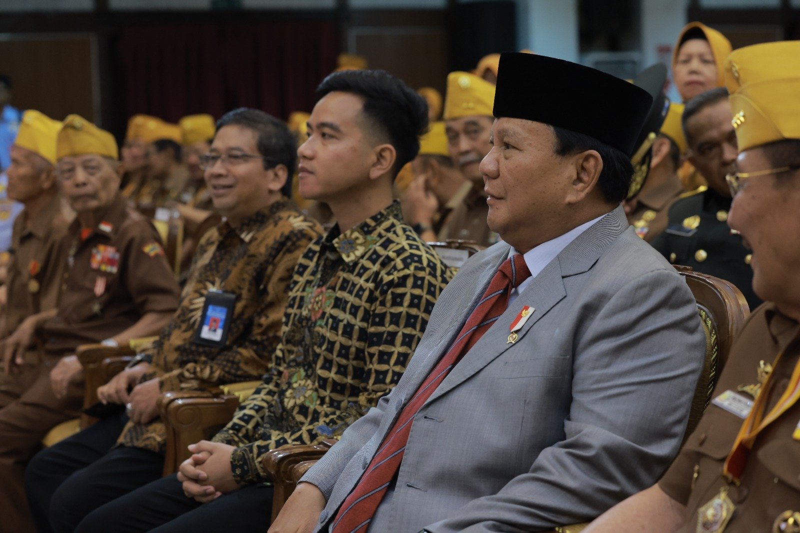 Prabowo dan Gibran di acara Hari Veteran Nasional (Sinpo.id/Tim Media)