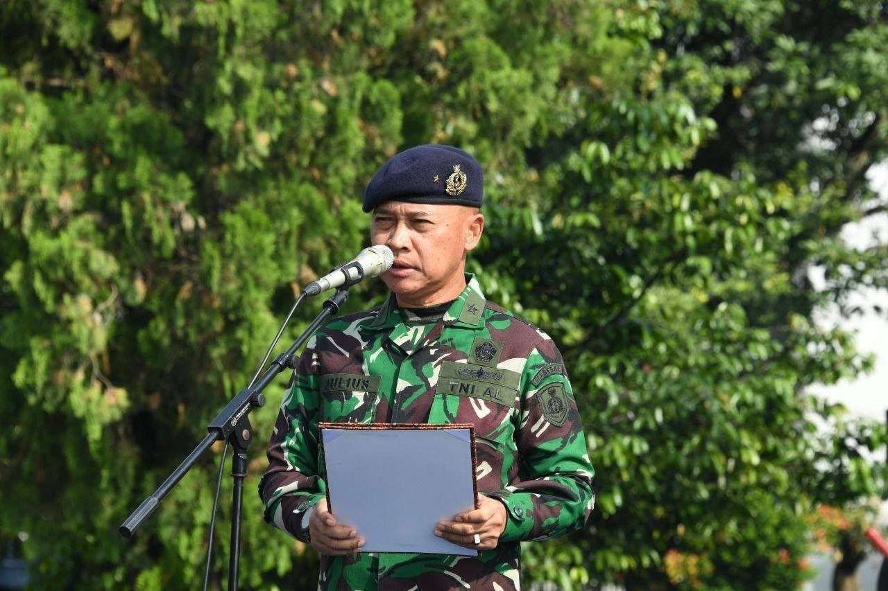 Kapuspen TNI Laksamana Muda TNI Julius Widjojono (SinPo.id/ Puspen TNI)