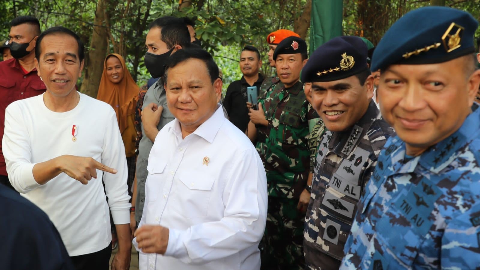 Momen kebersamaan Presiden Jokowi dengan Prabowo (SinPo.id/ Tim Media Prabowo)