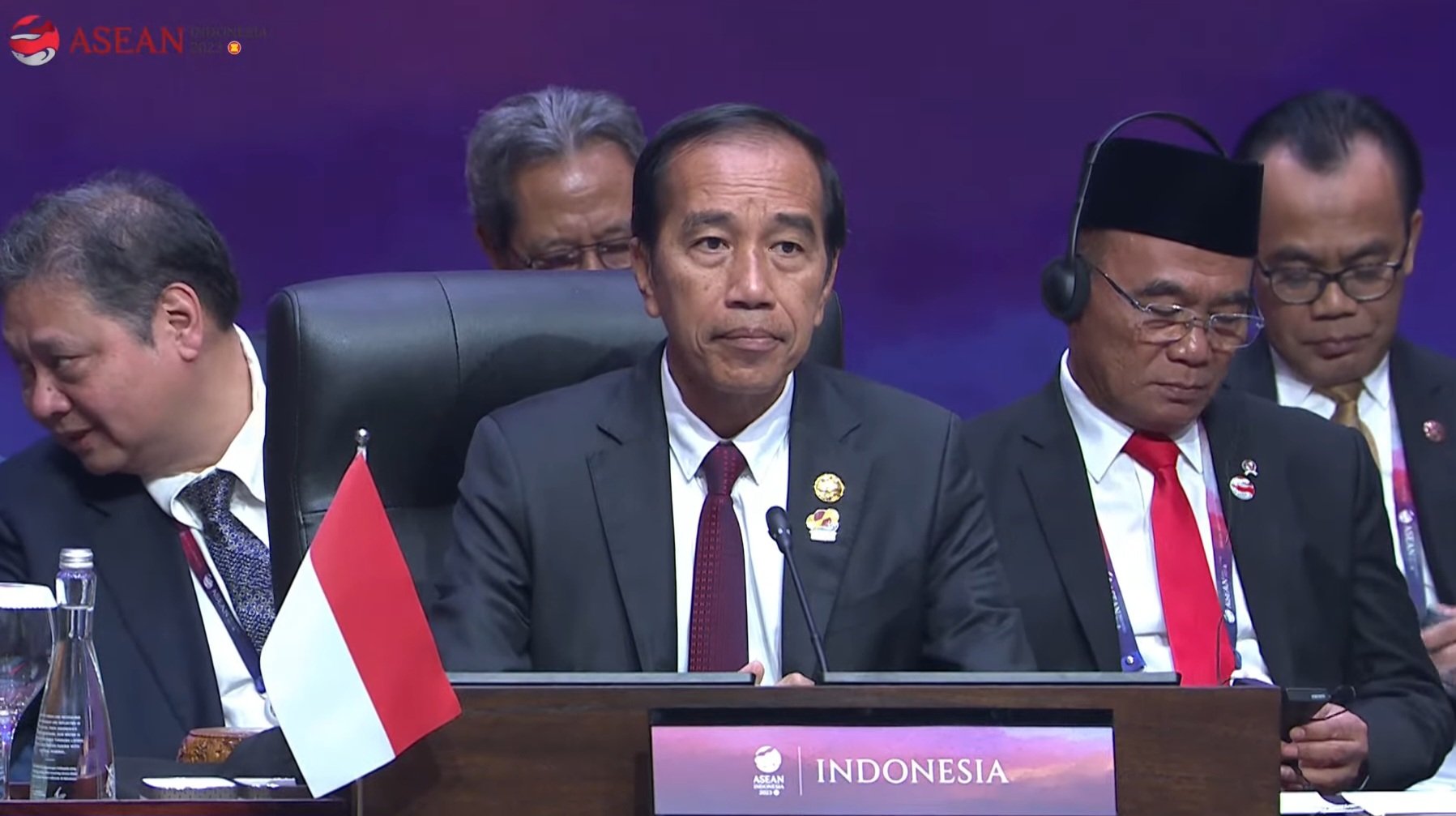 Presiden Jokowi saat memimpin pertemuan ASEAN-Jepang (SinPo.id/Setkab)