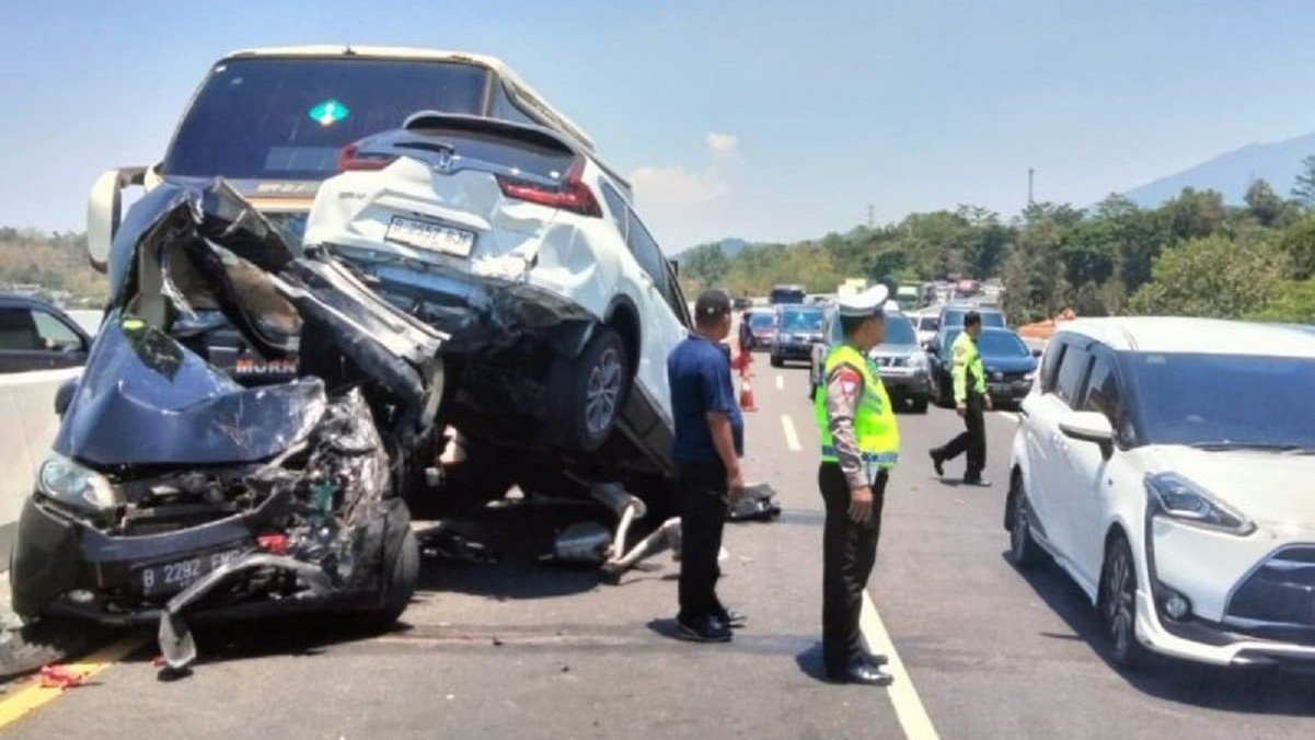 Kecelakaan di ruas tol Semarang-Solo (SinPo.id/ Dok. Polrestabes Semarang)