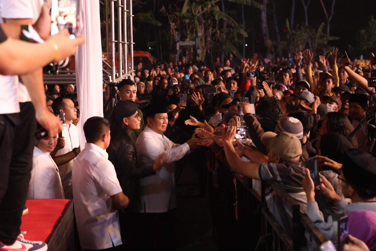Prabowo hadiri Milad Ponpes Ora Aji (Sinpo.id/Tim Media)