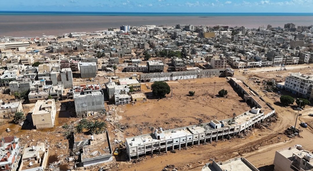 Kota Derna di pesisir Mediterania, Libya yang dilanda banjir (SinPo.id/AP)