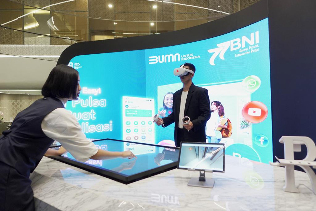 V2 Indonesia menjalin kerja sama dengan BNI dengan teknologi AR dan VR (Ashar/SinPo.id)