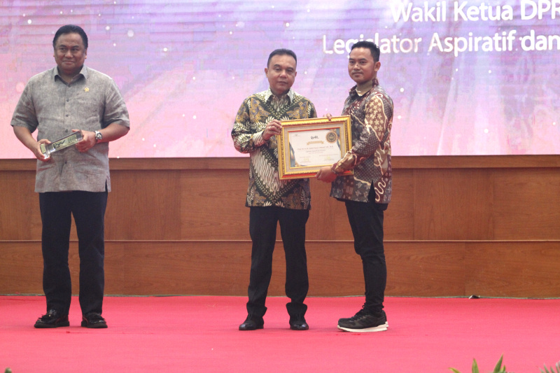 Koordinatoriat Wartawan Parlemen gelar KWP Award untuk penghargaan para Dewan (Ashar/SinPo.id)