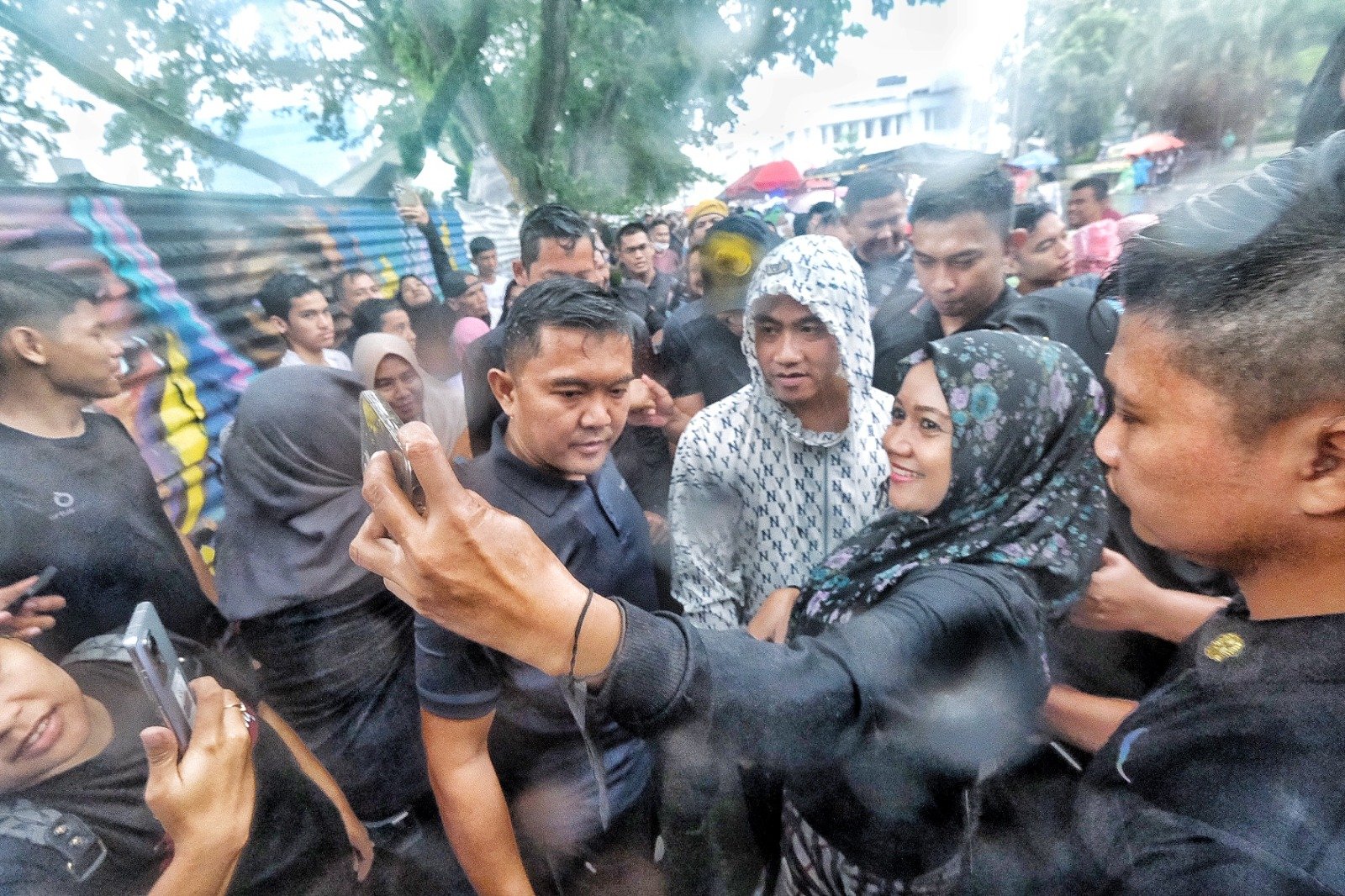 Gibran disambut warga Medan (Sinpo.id/Tim Media)
