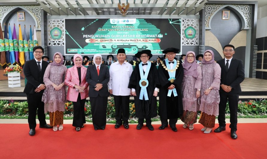 Prabowo Subianto saat menghadiri Pengukuhan Guru Besar Kehormatan Prof HC Dr. H. Ali Masykur Musa di Universitas Islam Malang (UNISMA), Jawa Timur (SinPo.id/ Tim Media)