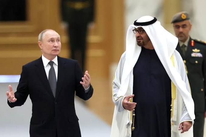 Pertemuan antara Putin dan Muhammad Bin Zayed (Sinpo.id/Reuters)