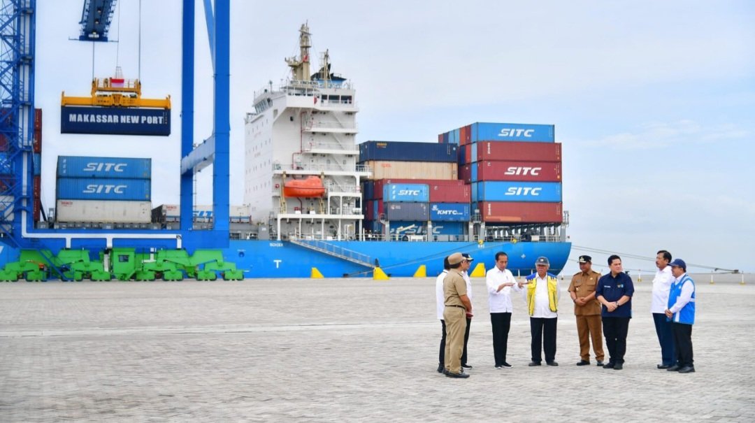 Jokowi resmikan New port di Makasar (SinPo.id/setpres)