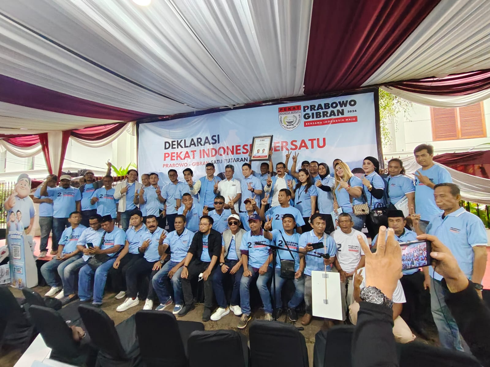 Relawan PEKAT Indonesia Bersatu (Sinpo.id/Tim Media)