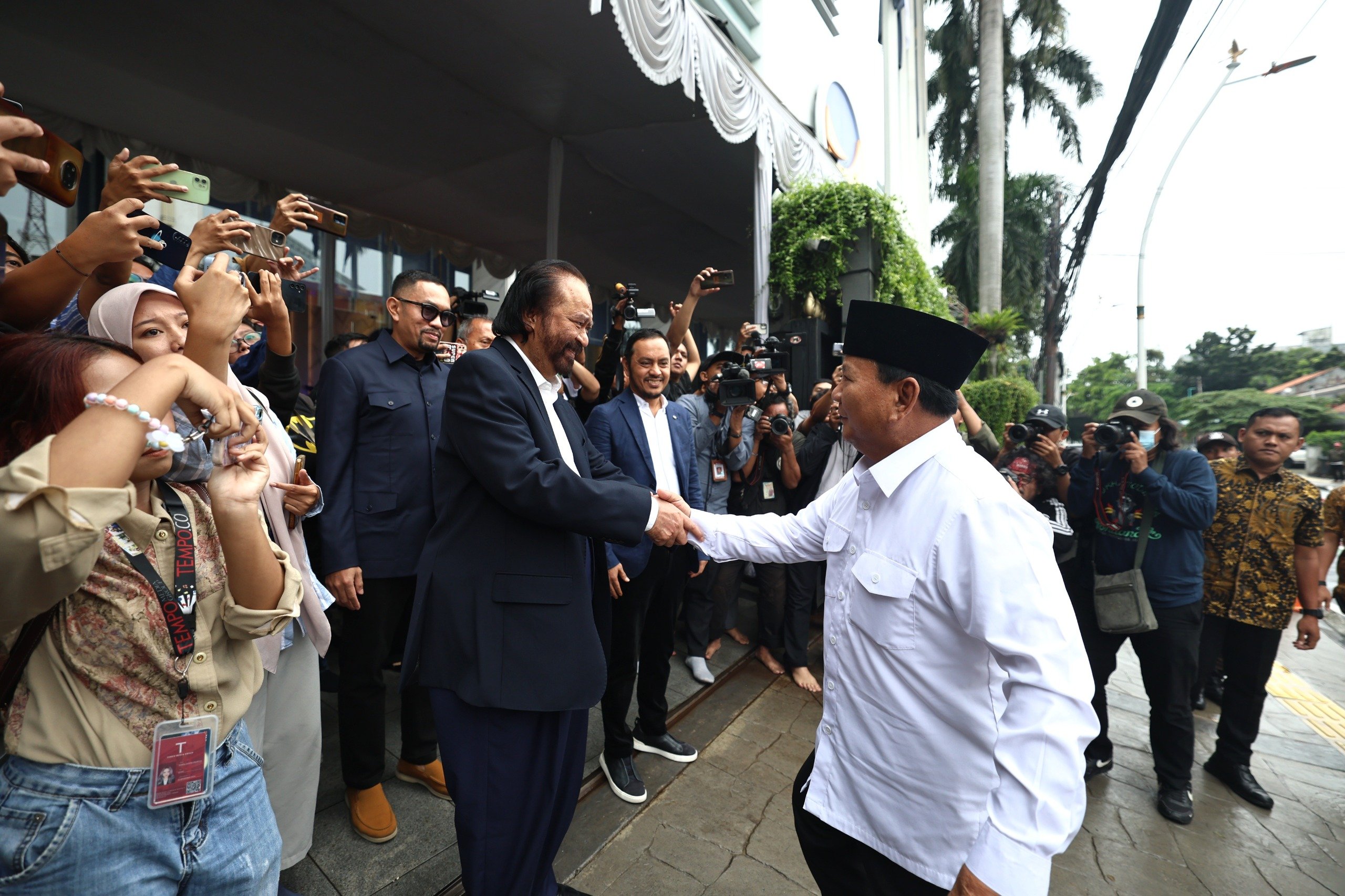 Prabowo bertemu Surya Paloh (SinPo.id/Tkn)