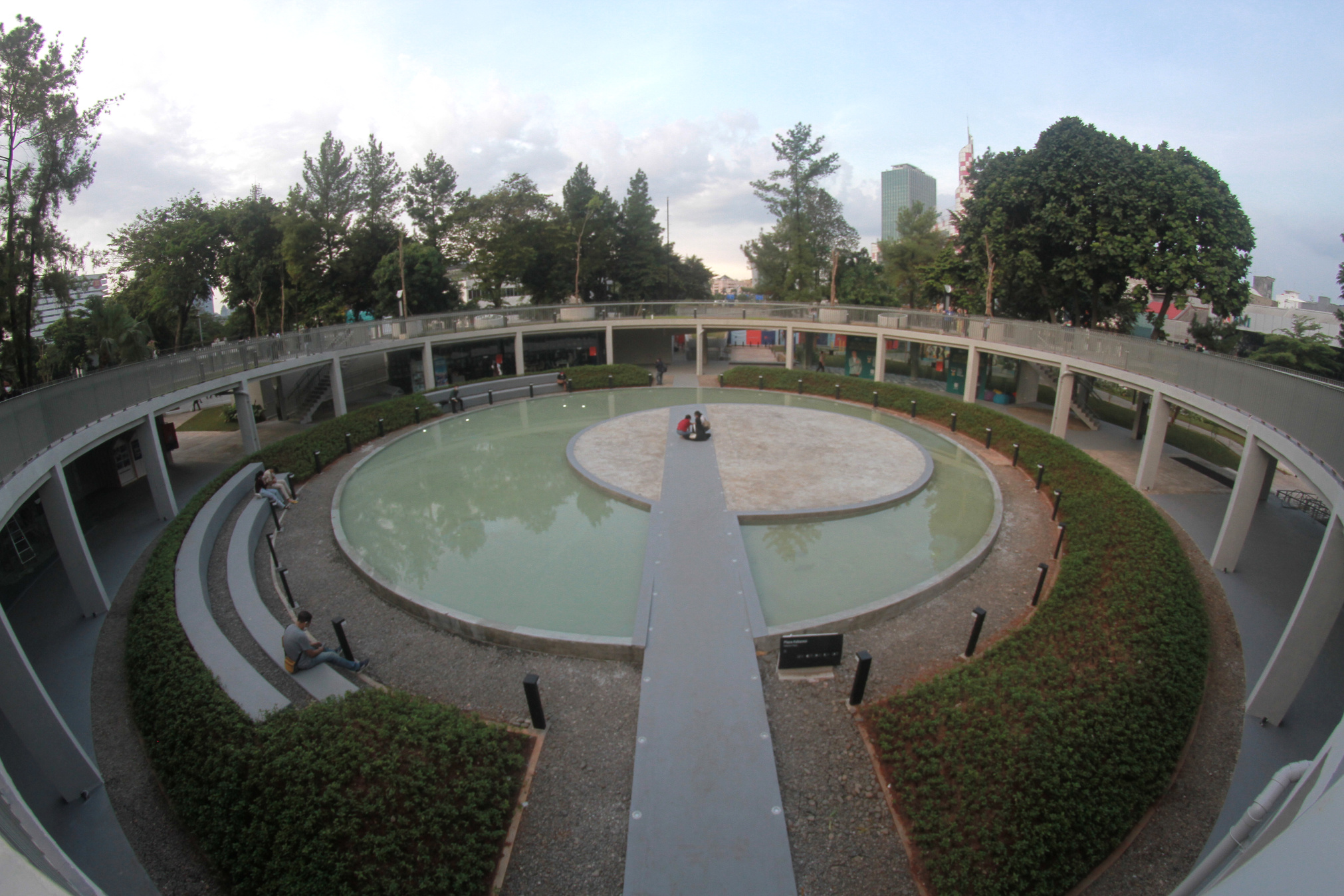 Taman baru Taman Martha Christina Tiahahu di kawasan Blok M (Ashar/SinPo.id)