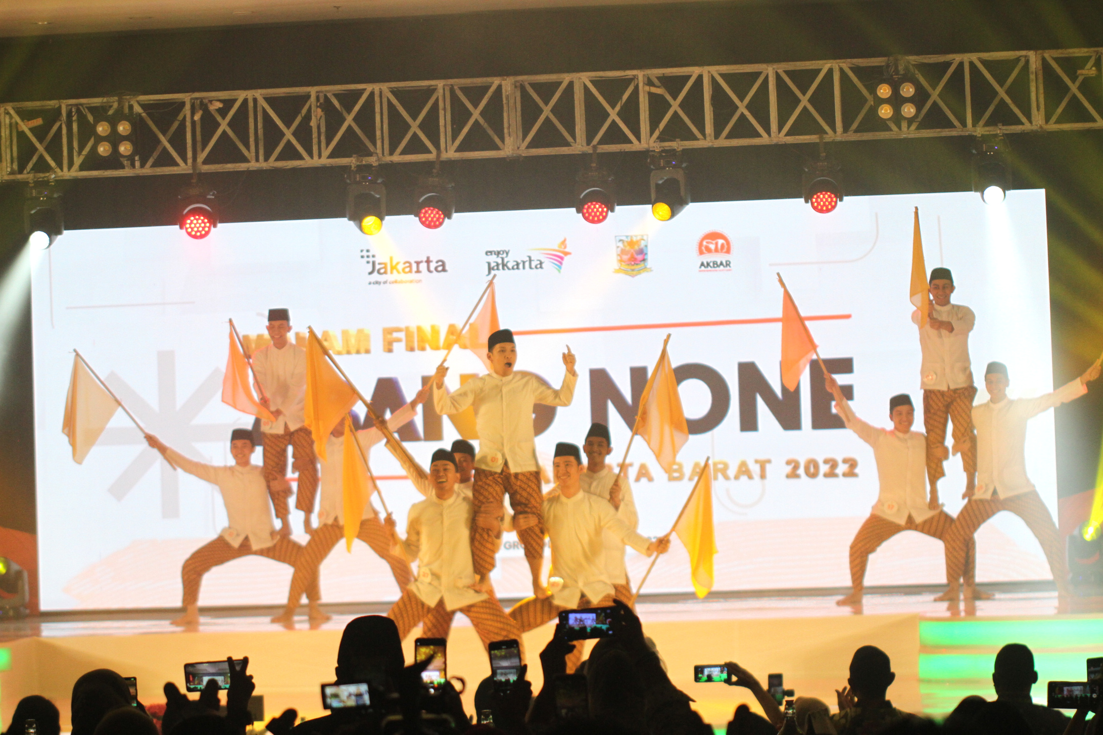 Kemeriahan acara Abang dan None Jakarta Barat 2022 (Ashar/SinPo.id)