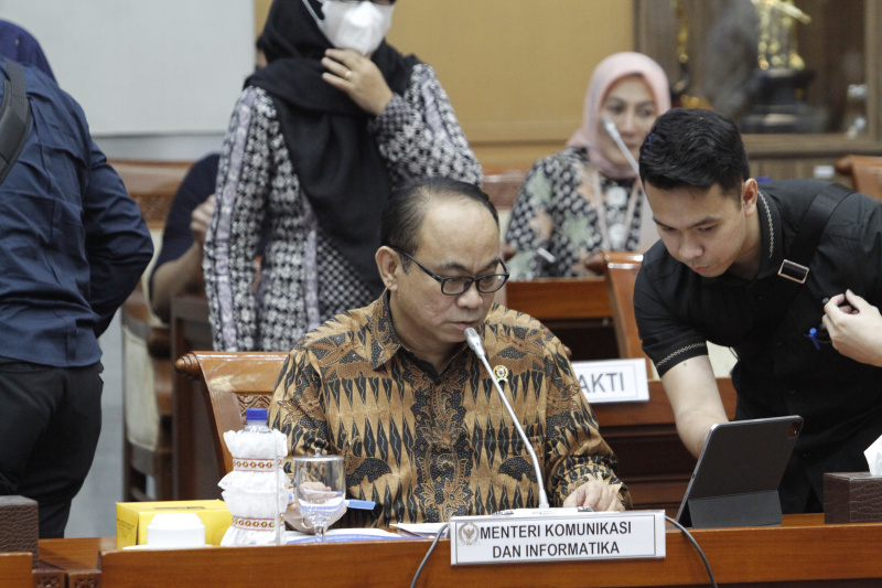 Komisi I DPR Raker dengan Menteri Komunikasi dan Informatika Budi Arie (Ashar/SinPo.id)