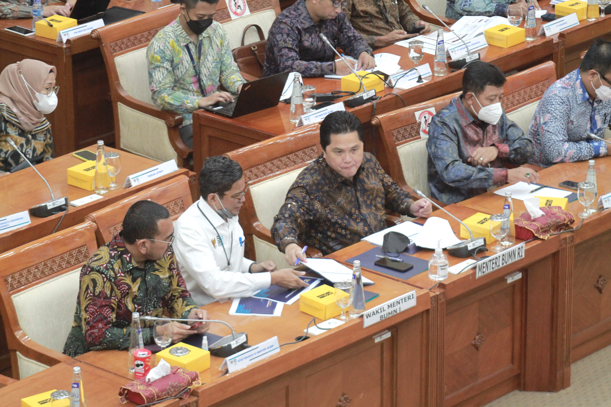 Menteri BUMN Erick Thohir rapat kerja bersama Komisi VI DPR membahas Anggaran 2023 (Ashar/SinPo.id)