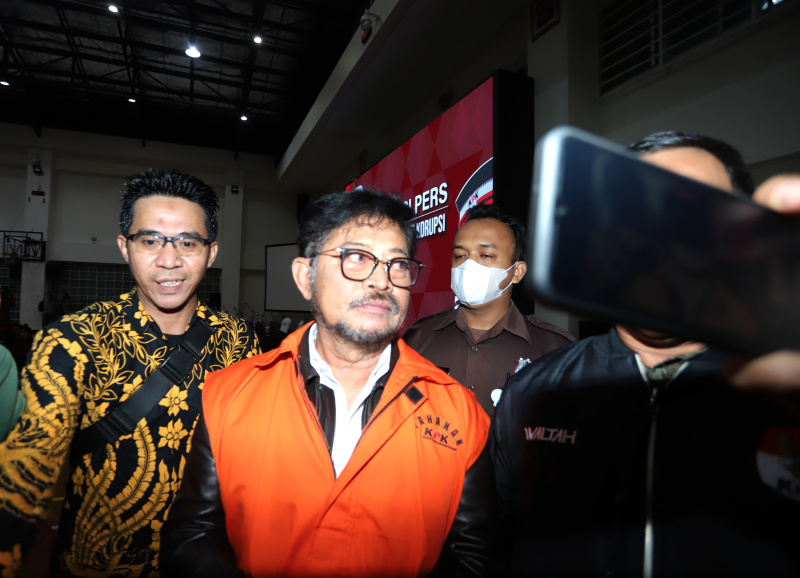 KPK resmi menahan Mantan Menteri Pertanian Syahrul Yasin Limpo dan Direktur Alat dan Mesin Kementan Muhammad Hatta (Ashar/SinPo.id