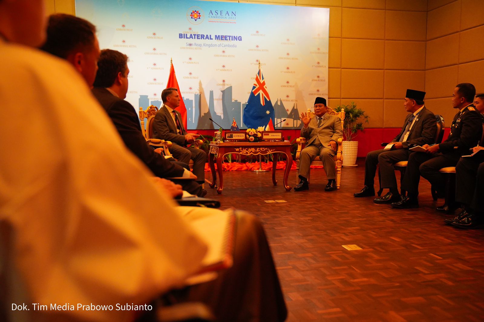 Menhan Pak Bowo bertemu Menhan Australia Richard Marles membahas hubungan kedua negara serta Pertahanan (Foto;Tim Prabowo/SinPo.id)