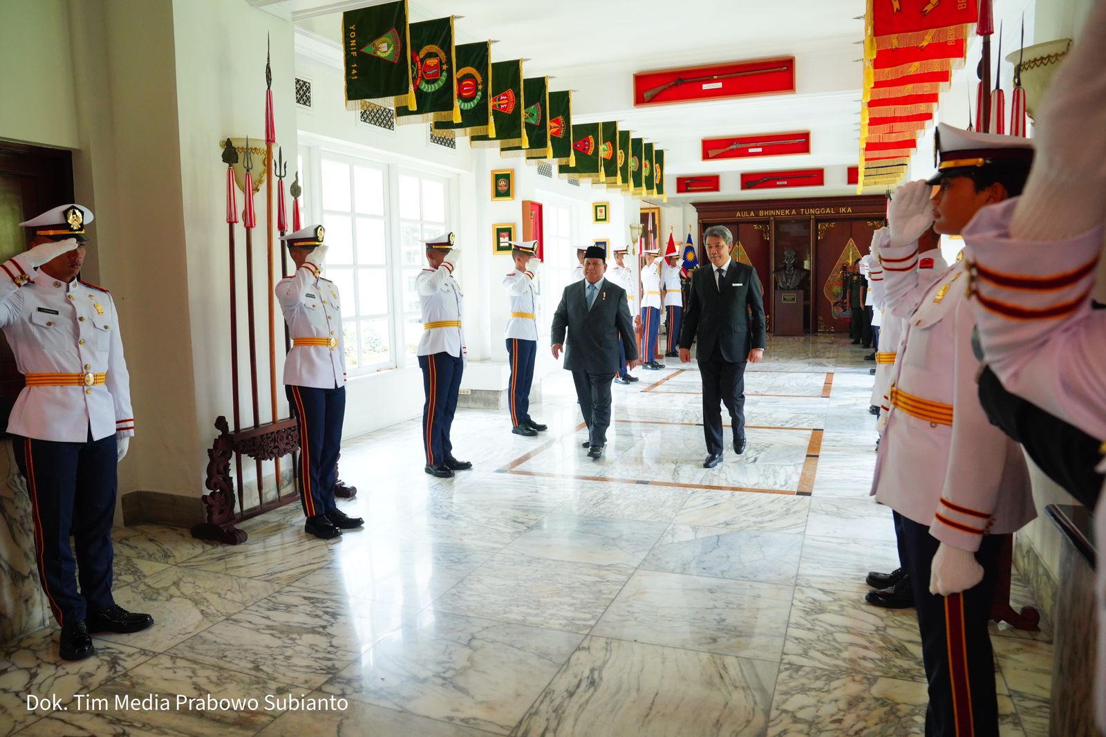 Menhan Prabowo menerima kunjungan Menhan Malaysia untuk kerja sama dalam pertahanan (Foto:Tim Prabowo/SinPo.id?