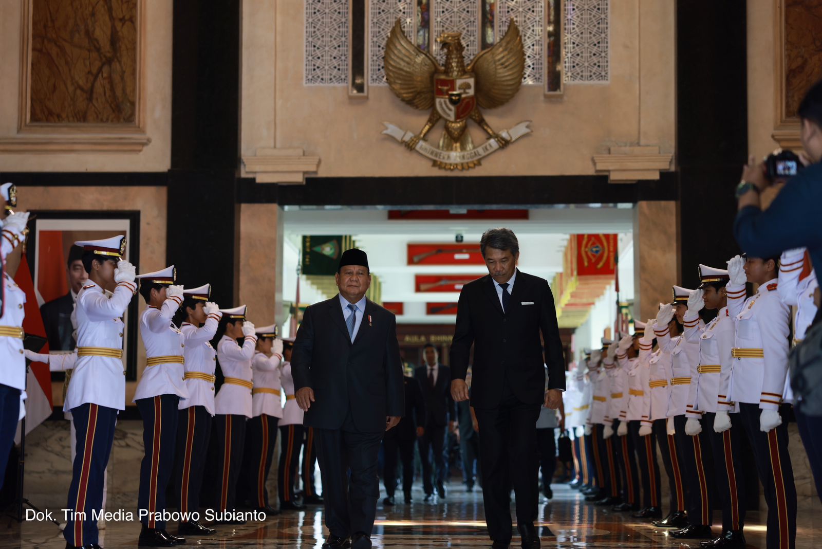 Menhan Prabowo menerima kunjungan Menhan Malaysia untuk kerja sama dalam pertahanan (Foto:Tim Prabowo/SinPo.id?