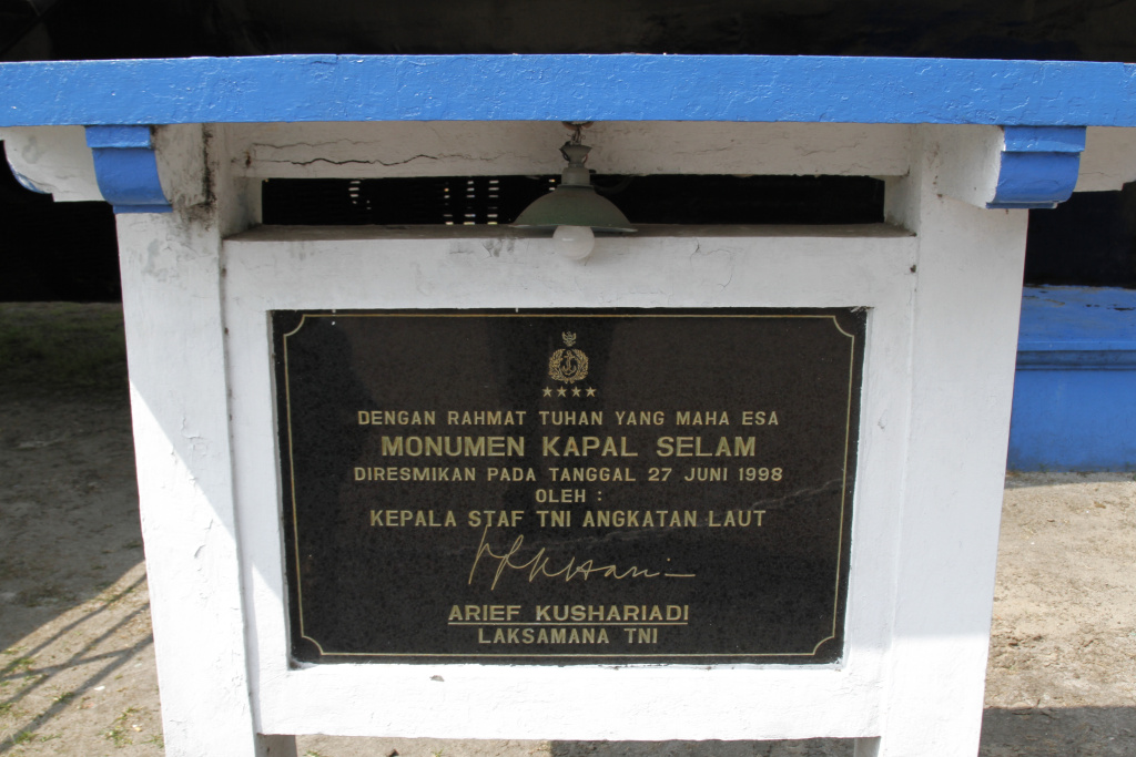 Monumen Kapal Selam KRI Pasopati 410 terbesar di Asia dan saksi bisu Operasi Trikora Irian Barat (Ashar/SinPo.id)