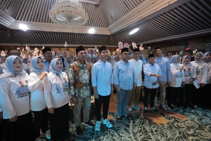 Pergerakan Perempuan Muda Nahdliyin (Perdana) deklarasi mendukung Capres-Cawapres Prabowo-Gibran di Pilpres 2024 nanti (Ashar/SinPo.id)