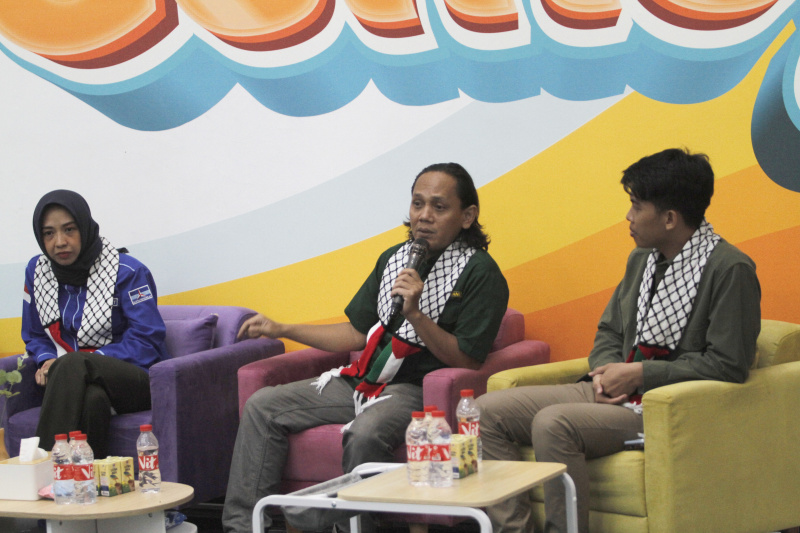 TKN Fanta HQ Pemilih Muda Prabowo-Gibran gelar diskusi dengan tema"Palestina; Ini Semua Tentang Kemanusiaan" (Ashar/SinPo.id)